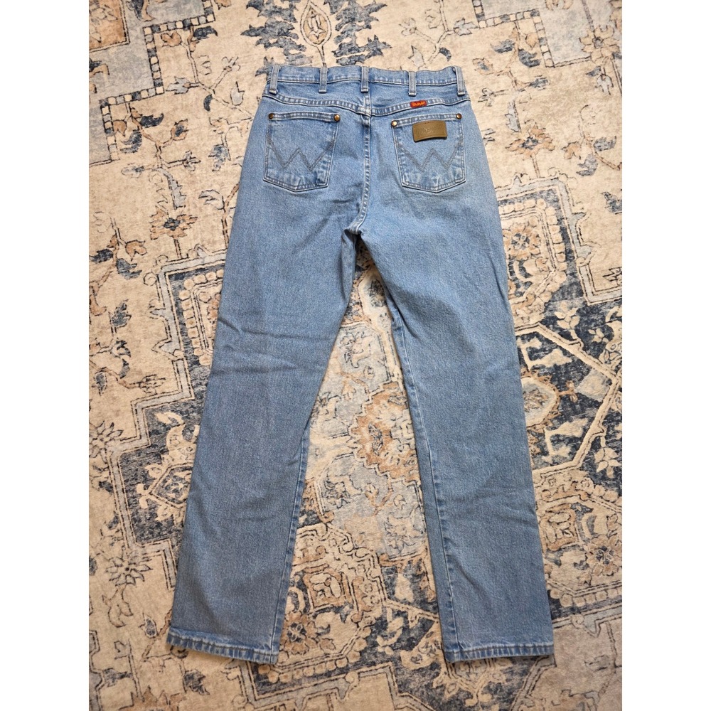 NWOT Wrangler Women's 7 x 32 Cowboy Cut Slim Fit Light Wash Denim Jeans